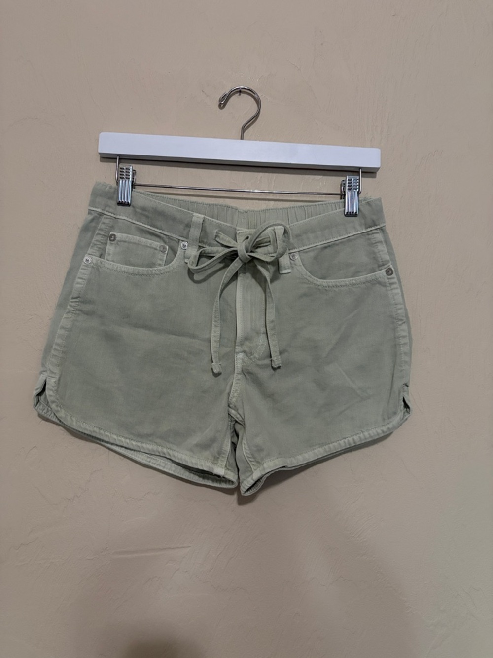 American Eagle Low Rise Beachy Baggy Short. Seafoam. NWOT